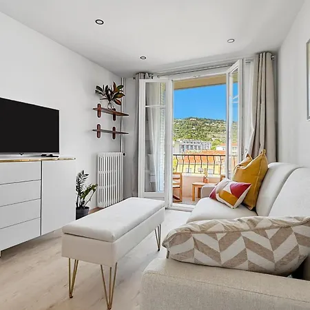 Moderne Avec Balcon Et Vue Degagee アパート *