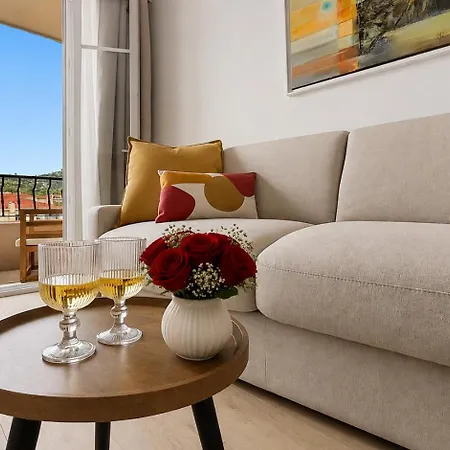 Moderne Avec Balcon Et Vue Degagee Appartement