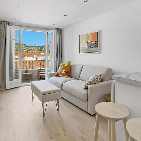 Moderne Avec Balcon Et Vue Degagee Appartement